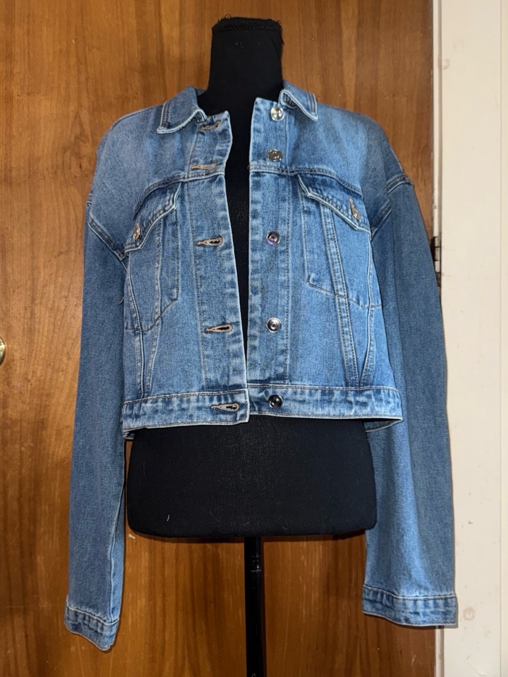 Jean jacket - Picture 2 of 3